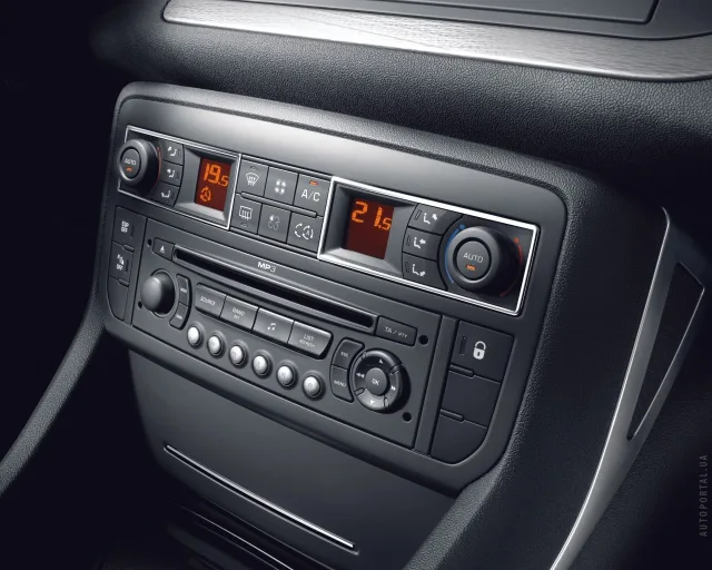 Citroen C5 седан — 8