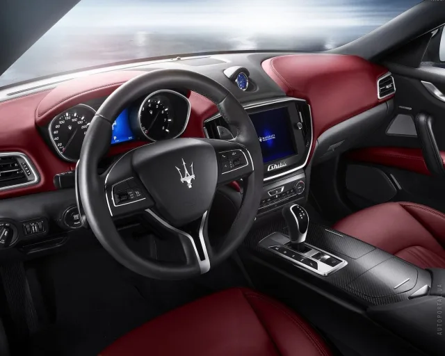 Maserati Ghibli 3.0D AT — 9