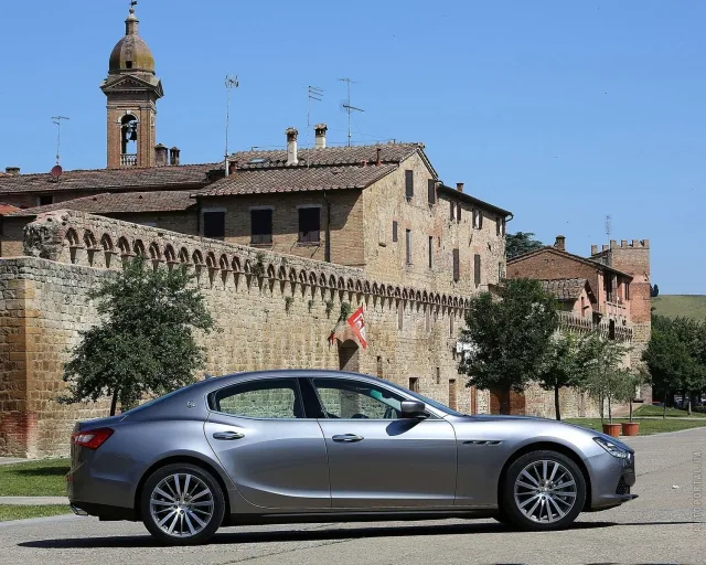 Maserati Ghibli 3.0D AT — 17