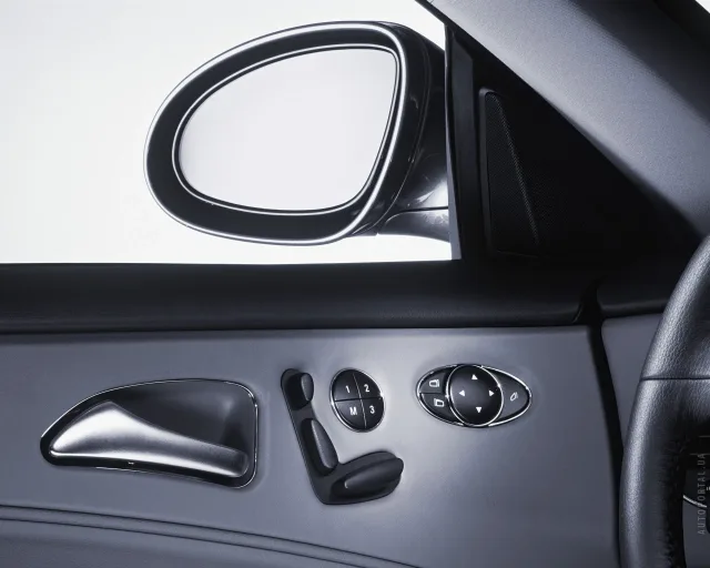 Mercedes-Benz CLS 500 AT — 14