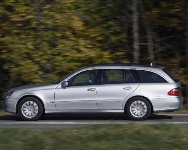 Mercedes-Benz E 320 CDI Wagon MT — 11