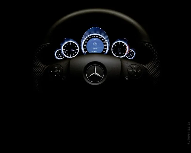 Mercedes-Benz E 200 Coupe BlueEfficiency — 15