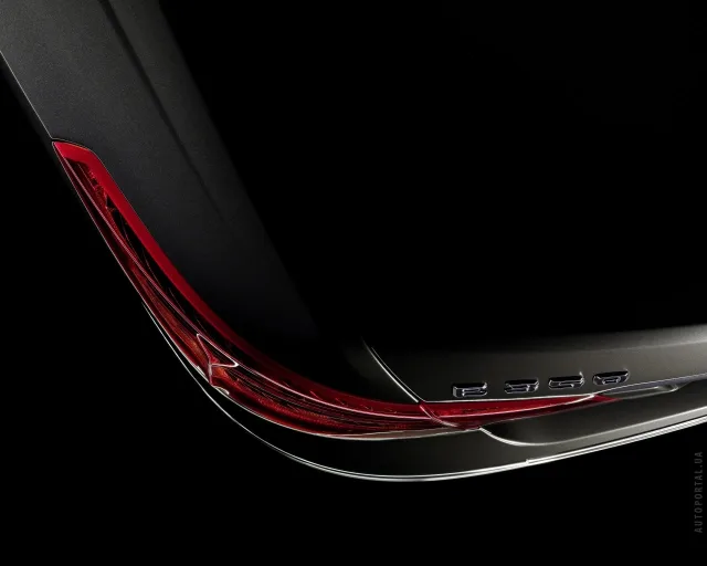 Mercedes-Benz E 200 Coupe BlueEfficiency — 22