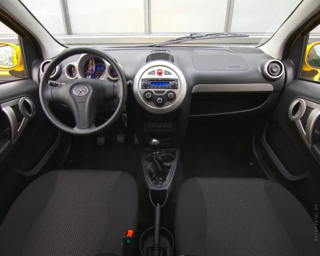 JAC J2 hatchback — 24