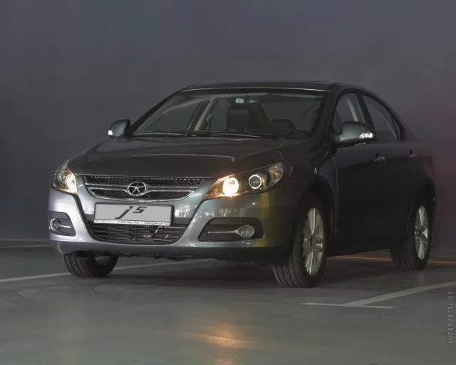 JAC J5 седан — 18