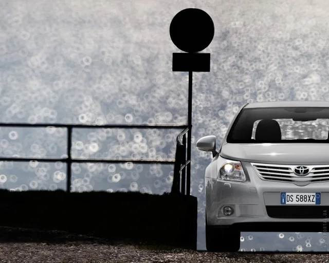Toyota Avensis 2009 sedan — 22