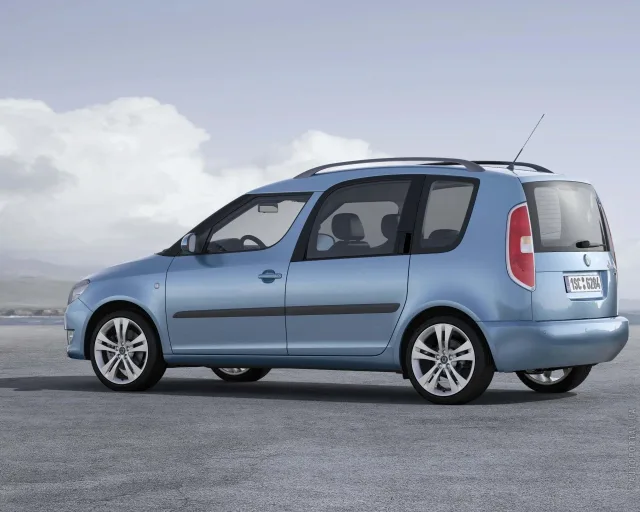 Skoda Roomster 1.6 AT Active — 10