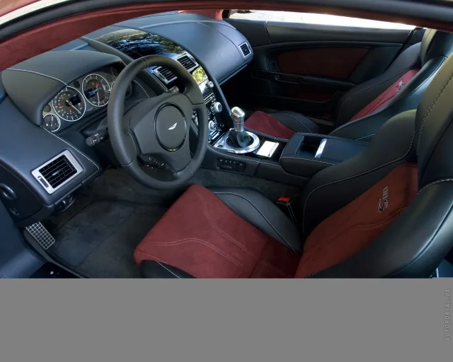 Aston Martin DBS 5.9 MT — 10