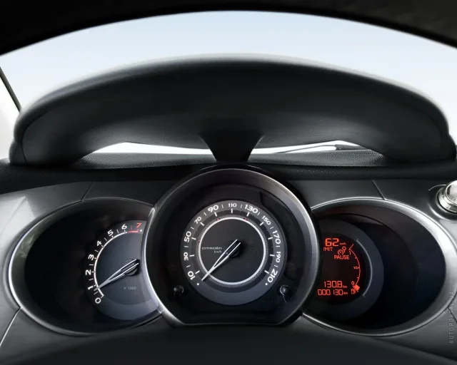 Citroen C3 1.4 MT Attraction — 4