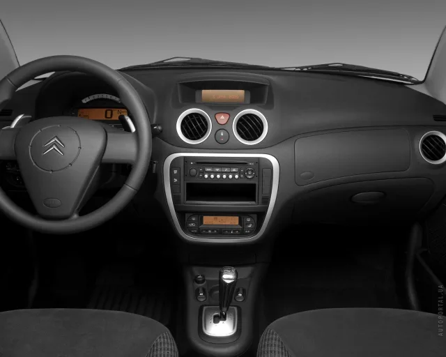 Citroen C3 1.4 MT Dynamic — 9