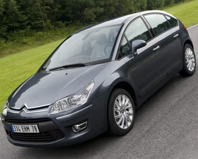 Citroen C4 (Ситроен C4) 5-ти дверный хэтчбек — 24
