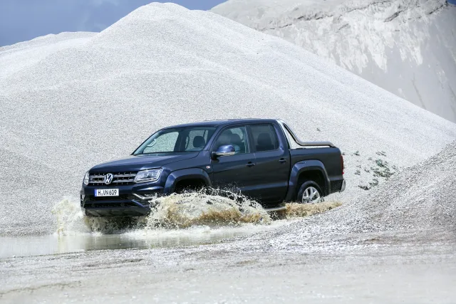 Volkswagen Amarok 2.0D MT Highline — 10