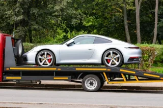 Як Porsche вдалося заблокувати сотні авто на території РФ