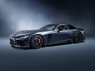 Toyota представила свій перший суперкар GR GT з V8