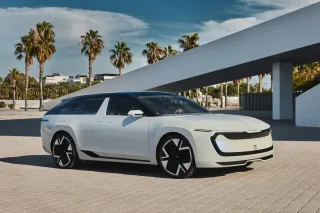 ?koda показала, як їздить по дорозі майбутній універсал Octavia