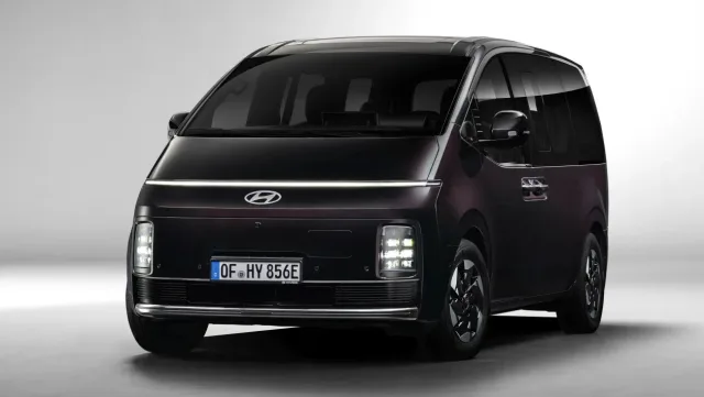 Hyundai забезпечив свій футуристичний мінівен Staria електромотором