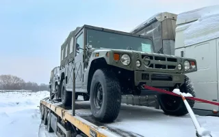 Сили оборони отримали від Японії армійську Toyota HMV