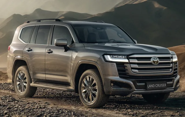 Toyota Land Cruiser 300: найпотужніша версія в історії виходить на наш ринок
