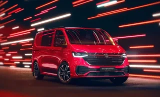 Фургон Volkswagen Transporter отримав занижену спортивну версію