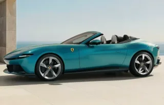 Ferrari представила новий кабріолет Amalfi Spider з V8