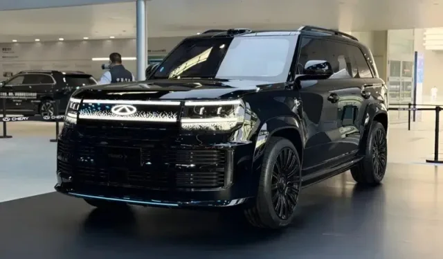 Під брендом Chery Tiggo вперше представили 5-метровий позашляховик на 476 сил