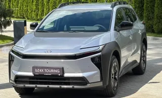 Електрокросовер Toyota bZ4X Touring вийшов на український ринок: які ціни