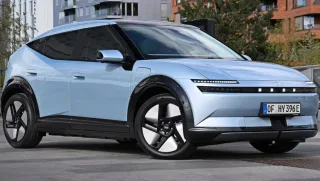 Hyundai представив базову версію електрохетчбеку Ioniq 3: чим здивував