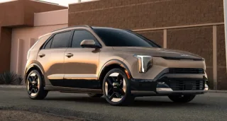 Kia оновив популярний кросовер Niro та відмовився ві делектричної версії