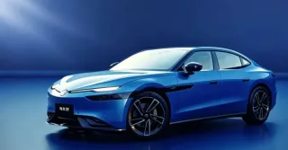 Volkswagen представив 5-метровий седан ID. Unyx 09 на 496 сил