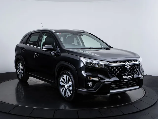 Suzuki S-Cross 2026: огляд практичного кросовера для міста та подорожей