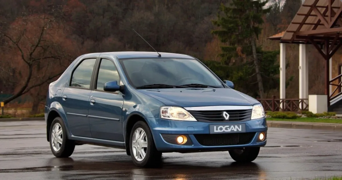 Renault Logan першого покоління.jpg
