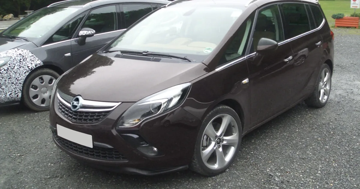 Opel Zafira Tourer.jpg