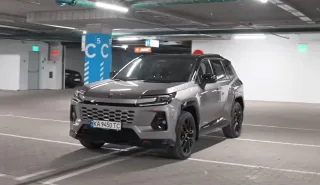 Тест-драйв Toyota RAV4 2026: новий дизайн, витрата 5,7 л і знайомий характер