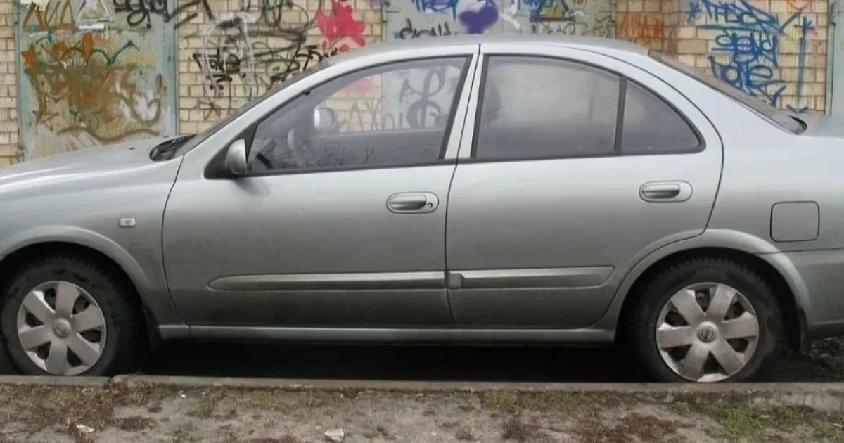 Nissan Almera Classic 2.jpg