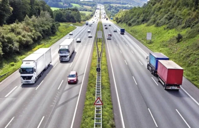 How to choose a company for car import and purchase from Europe: reliable assistant Komis Auto