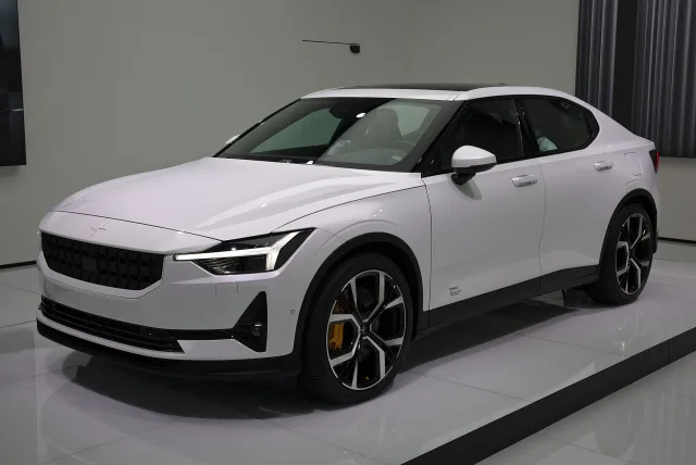 Polestar 2 ліфтбек — 2