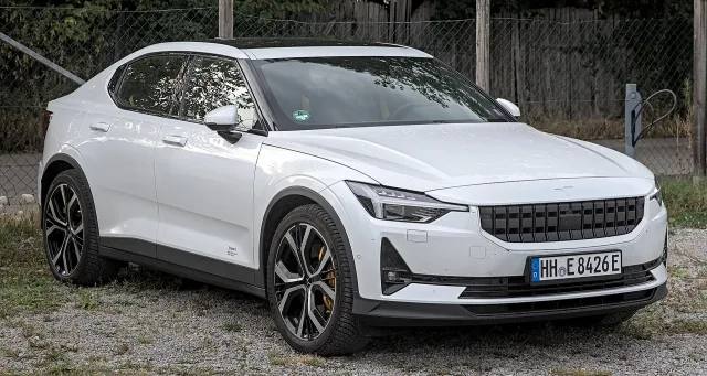 Polestar 2 ліфтбек — 4