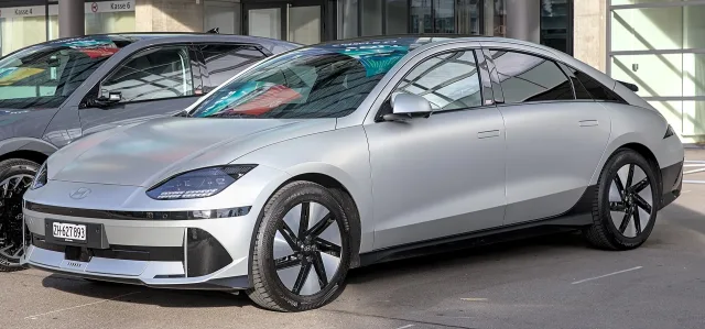 Hyundai Ioniq 6 седан — 4