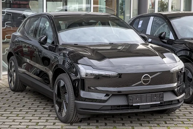 Volvo EX30 кросовер — 5