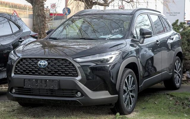 Toyota Corolla Cross кросовер — 5