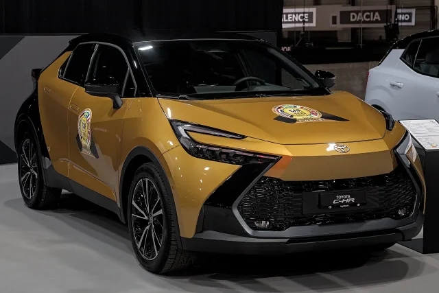 Toyota C-HR II покоління — 4
