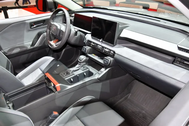 Toyota RAV4 VI покоління