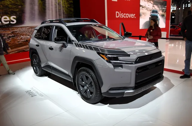 Toyota RAV4 VI покоління — 2
