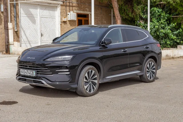 BYD Song Plus кроссовер — 3