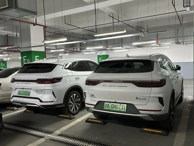 BYD Song Plus кроссовер — 5