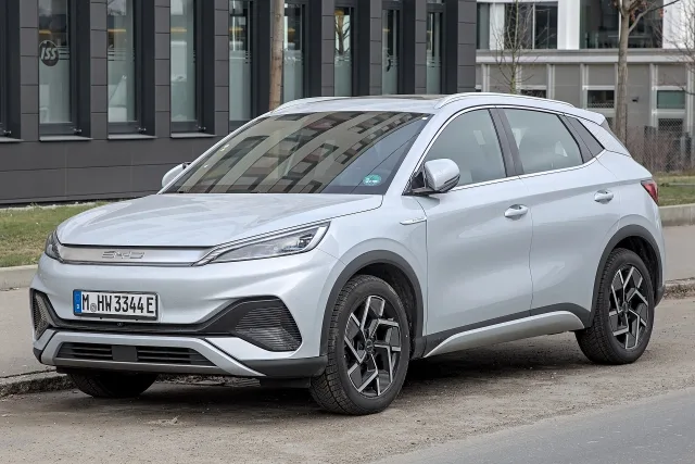 BYD Yuan Plus кроссовер