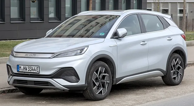 BYD Yuan Plus кроссовер — 5