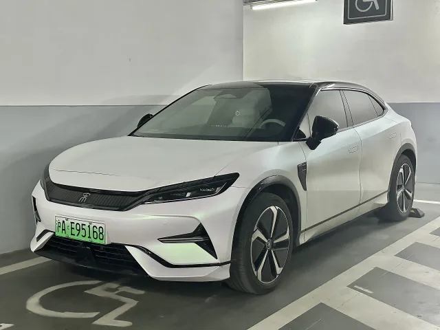 BYD Song L кроссовер — 4