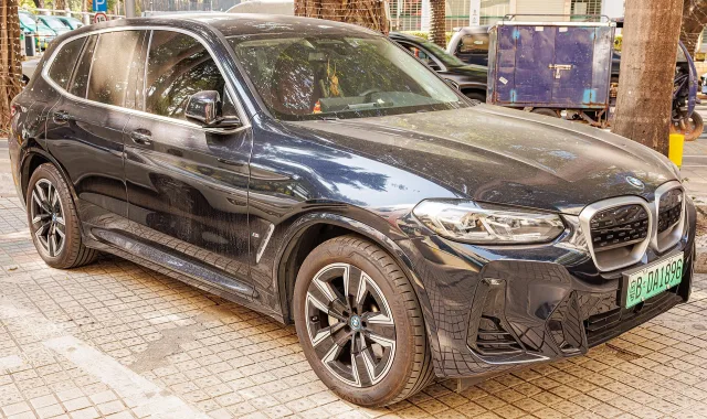BMW iX3 Neue Klasse — 4
