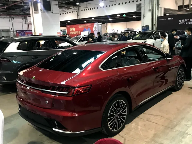 BYD Han седан — 3